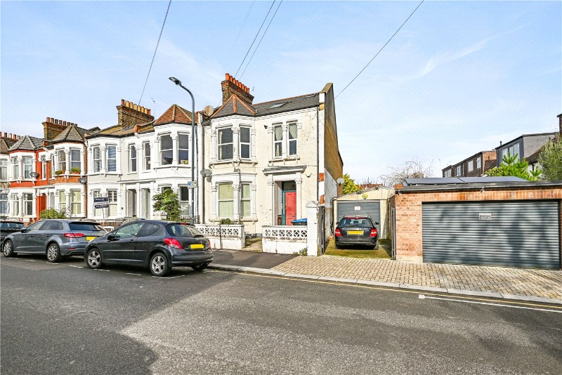 Buchanan Gardens, London, NW10