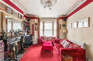 Clissold Crescent, London, N16