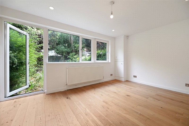 Mount Pleasant Road, London, W5