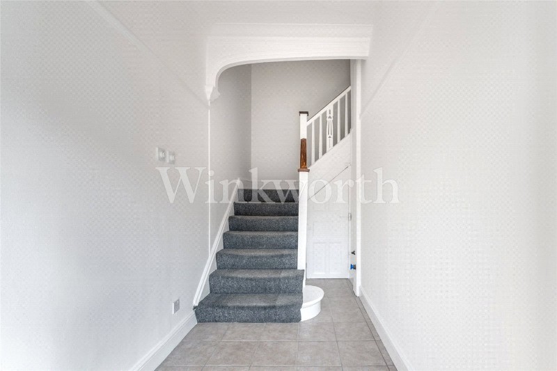 Ravenscroft Avenue, London, NW11