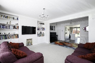 Saxon Drive, London, W3