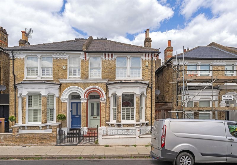 Kelmore Grove, East Dulwich, London, SE22