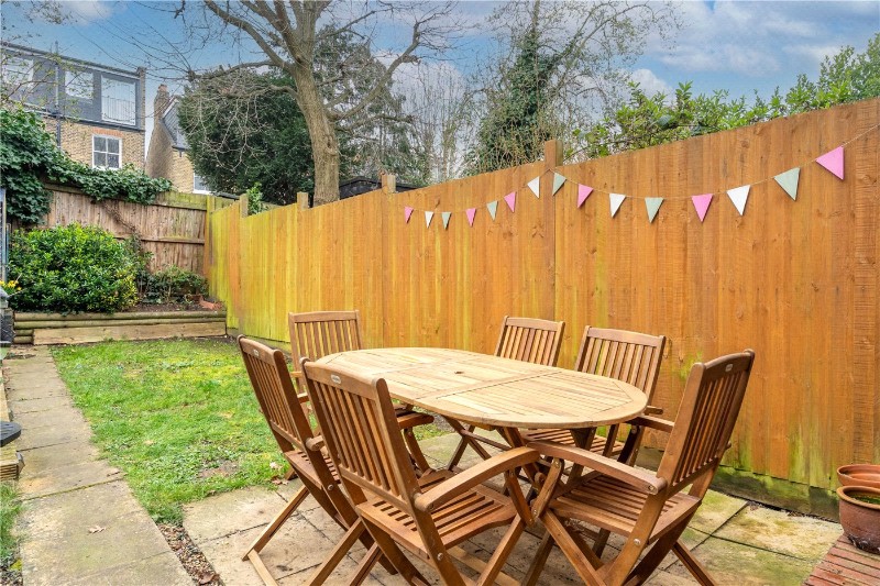 Oakbank Grove, London, SE24