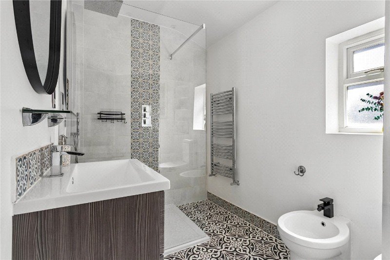 Roding Road, London, E5