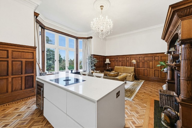 Kingswood Road, Bromley, BR2