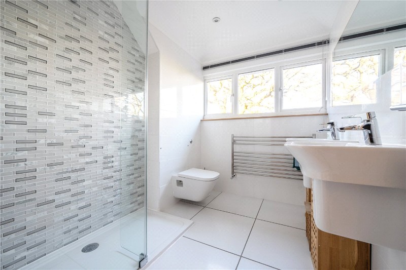 Old Kiln Close, Churt, Farnham, Surrey, GU10
