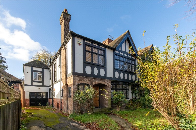 Carbery Avenue, London, W3