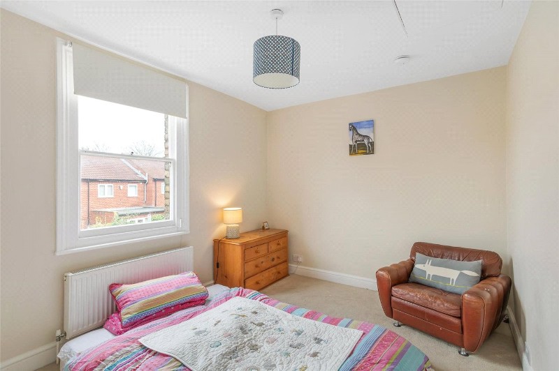 Carberry Road, London, SE19