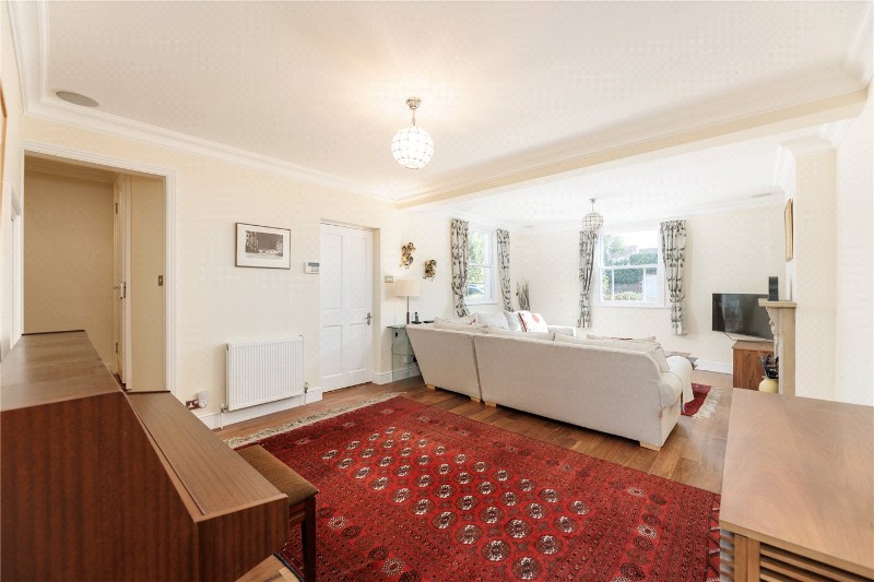Coalecroft Road, London, SW15