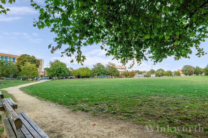 Clifton Rise, London, SE14