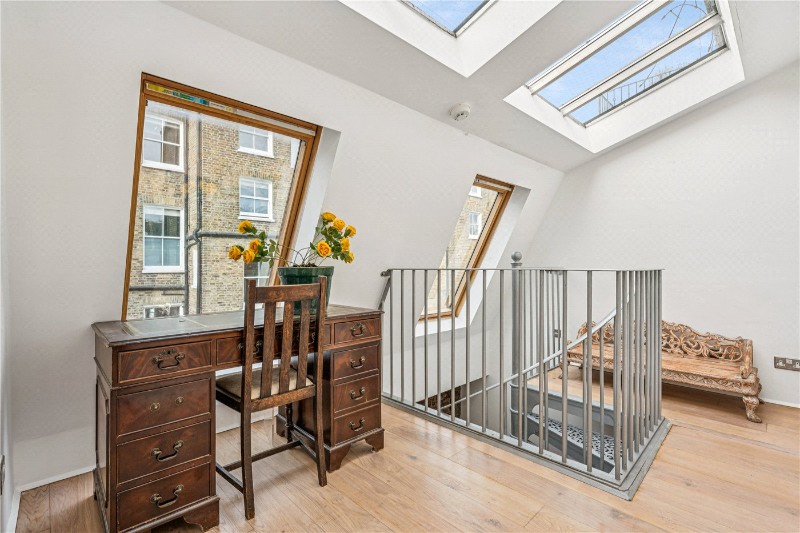 St. Lukes Mews, London, W11