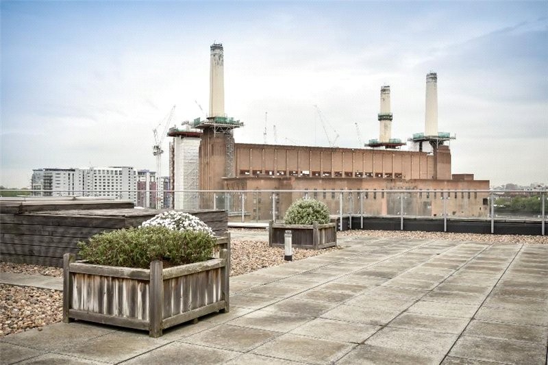 Battersea Park Road, London, SW8