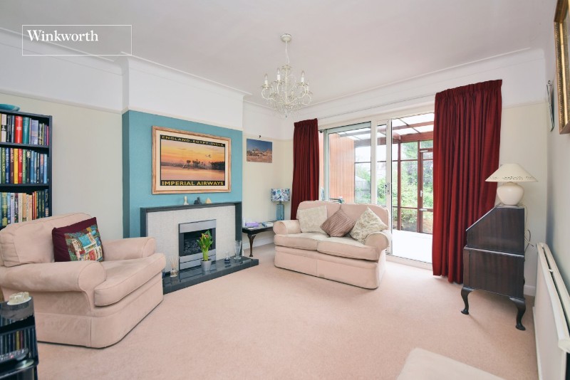Leyfield, Worcester Park, KT4