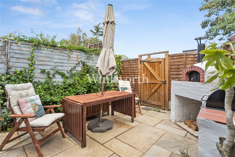 Rosebery Avenue, London, N17