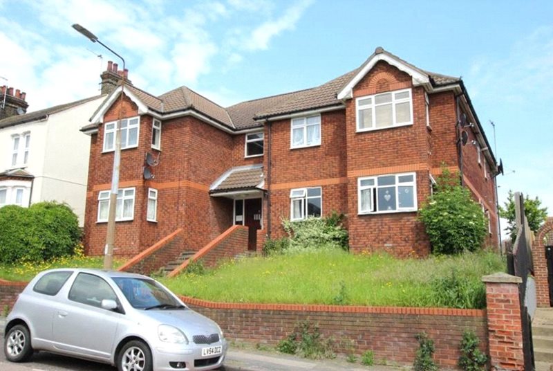 Rectory Road, Grays, RM17