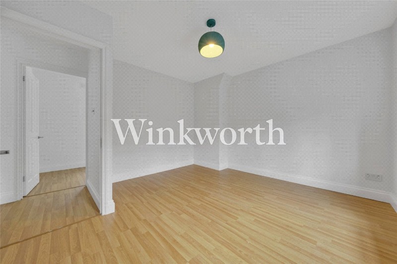 Addison Way, London, NW11