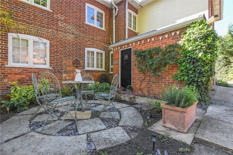 Frog Hall Drive, Wokingham, Berkshire, RG40