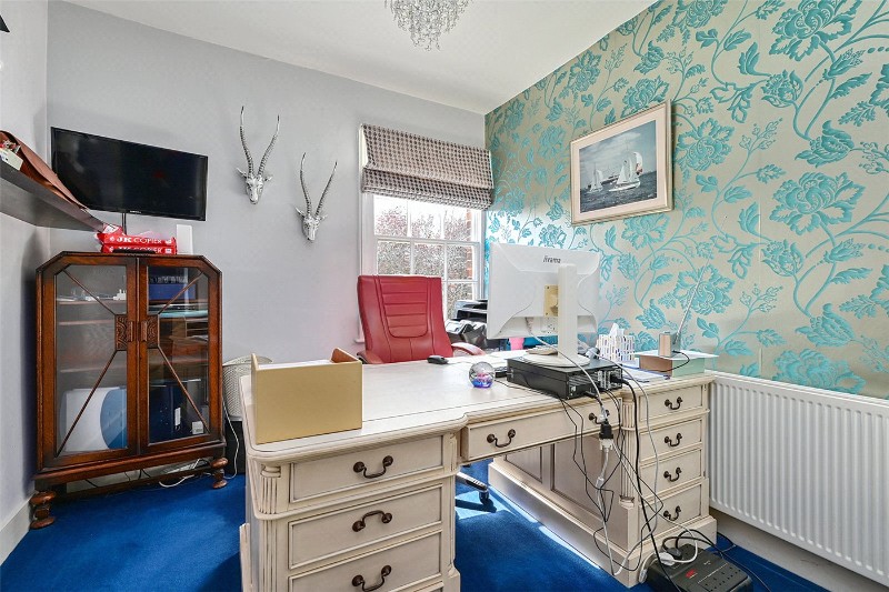 Howe Lane, Binfield, Bracknell, Berkshire, RG42