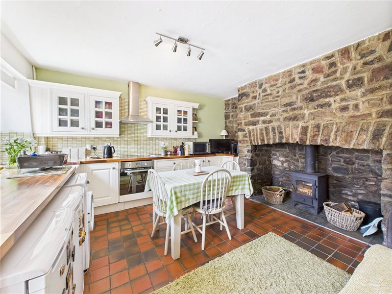 Newton Square, Bampton, Tiverton, Devon, EX16