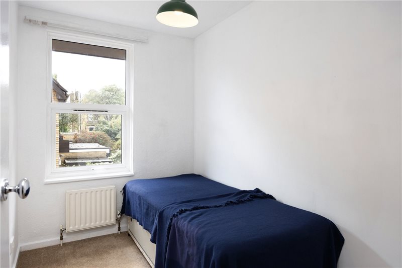 Normanby Close, London, SW15