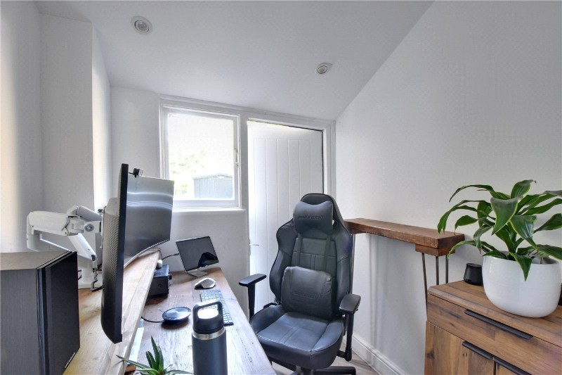 Kinveachy Gardens, Charlton, London, SE7