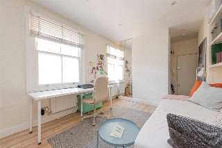 Kilburn Lane, Queens Park, W10