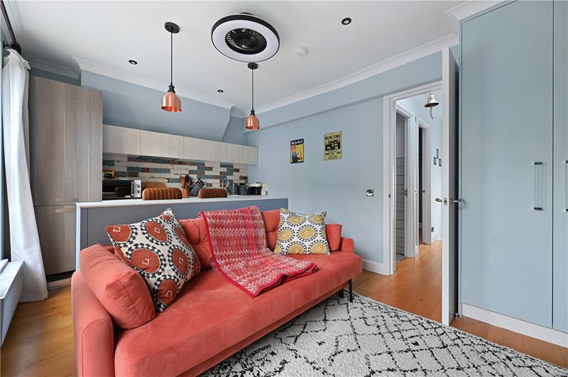 Pembridge Road, London, W11