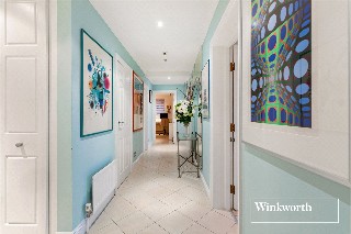 Hendon Lane, Finchley, London, N3