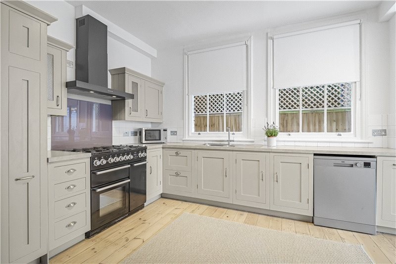 Melville Road, Barnes, London, SW13
