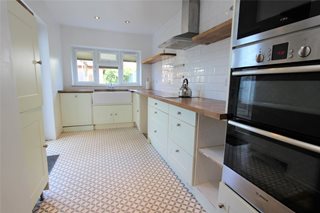 Lansdowne Avenue, Leigh-on-Sea, SS9