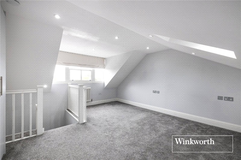 Hendon Lane, Finchley, London, N3