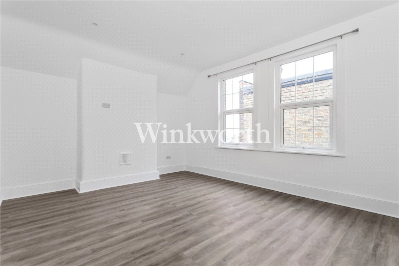 Aldermans Hill, London, N13