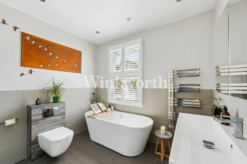 Berwick Road, London, N22