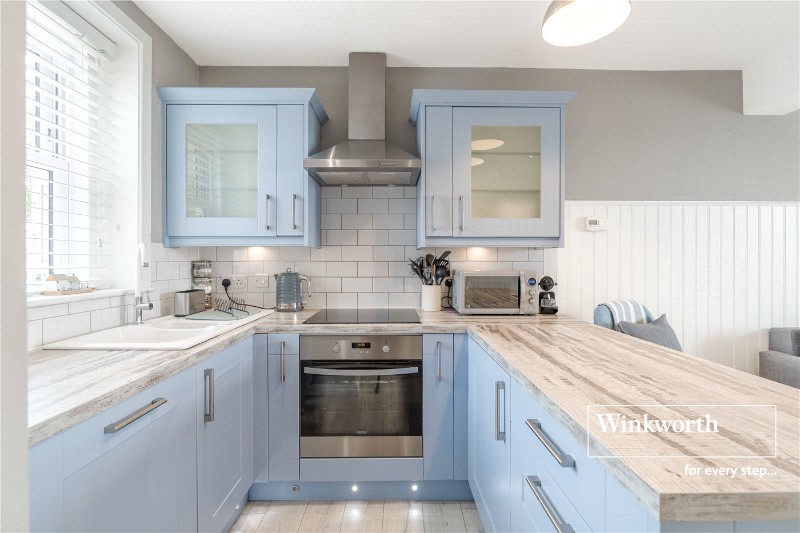 Ferry Road, Bournemouth, BH6