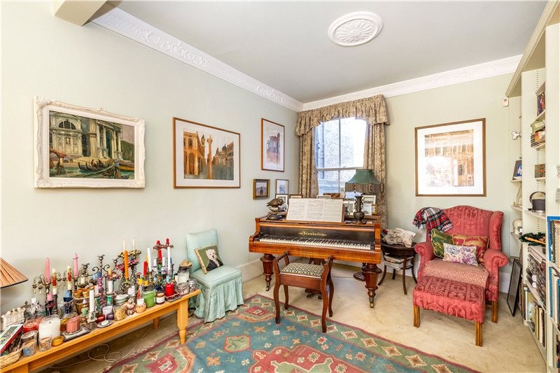 Glebe Road, Barnes, London, SW13