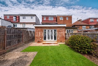 Cleveland Gardens, London, NW2
