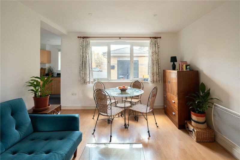 Morton Close, London, E1
