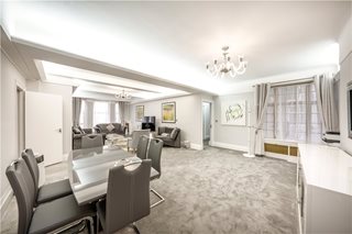 Berkeley Court, Baker Street, London, NW1