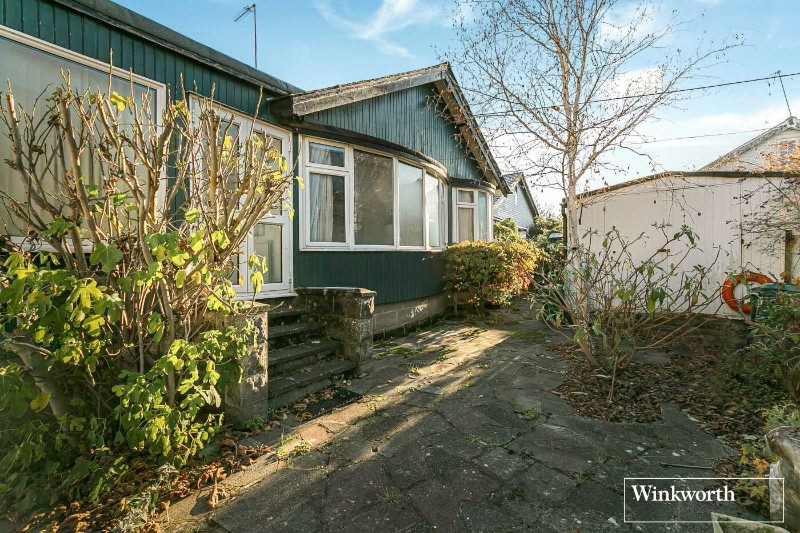 Sunbury Court Island, Sunbury-on-Thames, Surrey, TW16