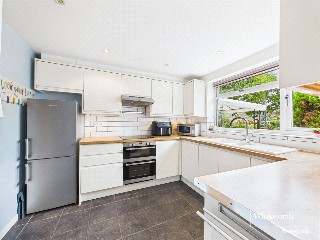 Berkshire Drive, Tilehurst, Reading, Berkshire, RG31