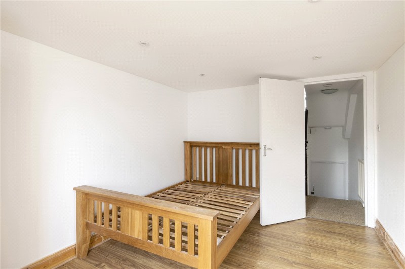 Elm Park, London, SW2