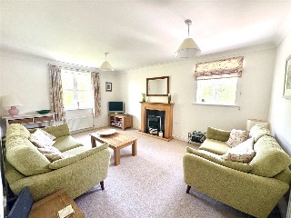 Hillcroft Close, Lymington, Hampshire, SO41