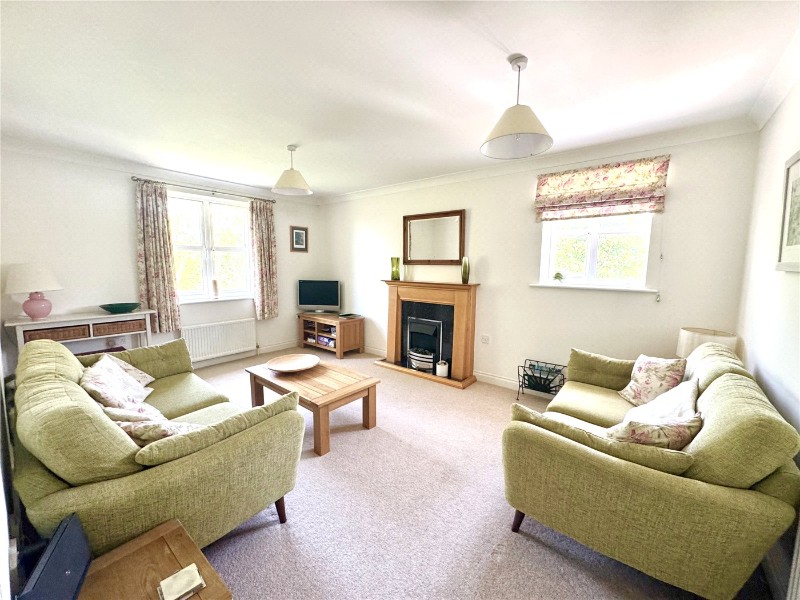 Hillcroft Close, Lymington, Hampshire, SO41