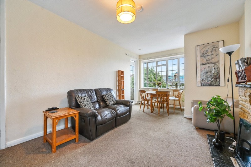 Linden Court, Frithville Gardens, London, W12