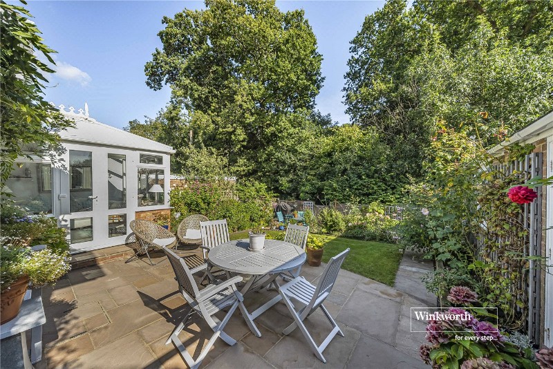Bute Drive, Highcliffe, Christchurch, BH23