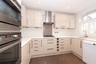 Findon Close, London, SW18