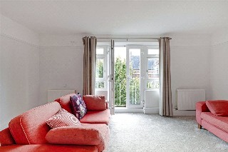 Humphrey Court, London, SW11