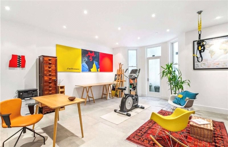 Melville Road, Barnes, London, SW13