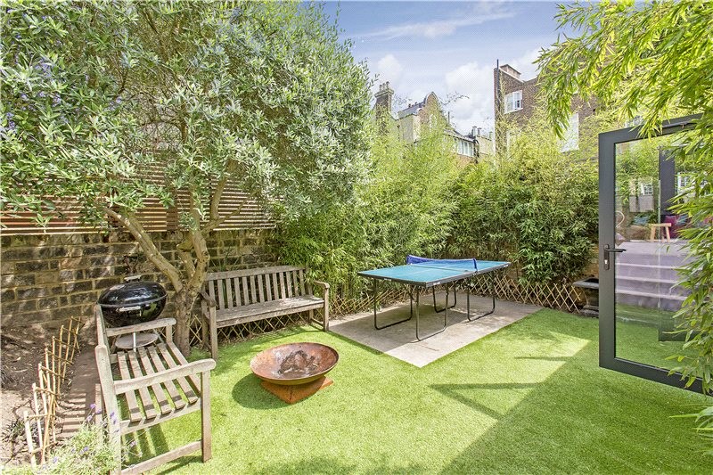 Glentham Road, Barnes, London, SW13