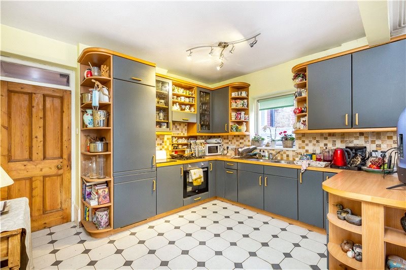 Glebe Road, Barnes, London, SW13